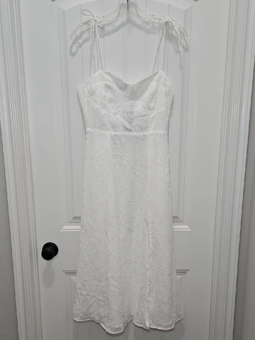 Lulus Loveliest Looks White Floral Jacquard Tie-Strap Midi Dress New Medium - Picture 2 of 12